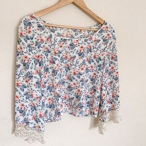 Hollister floral crop with bell sleeves size m